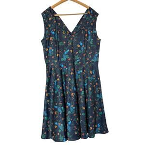 Voodoo Vixen fit flare knee length navy peacock print dress. Size 3XL. retro
